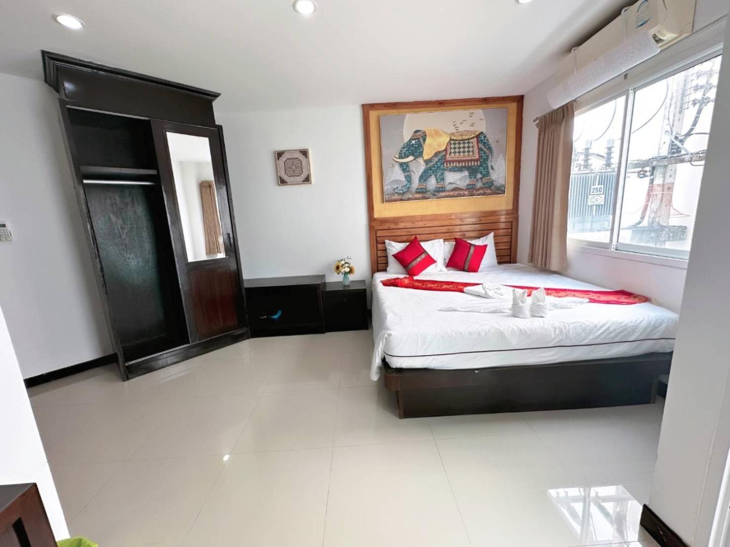 Abby'S House Hotel Patong Eksteriør bilde