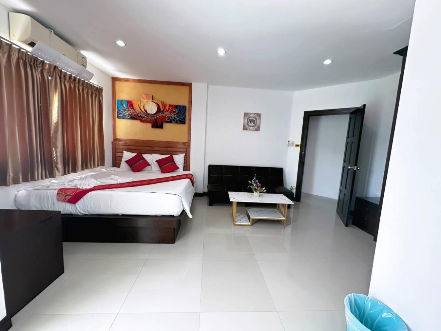 Abby'S House Hotel Patong Eksteriør bilde
