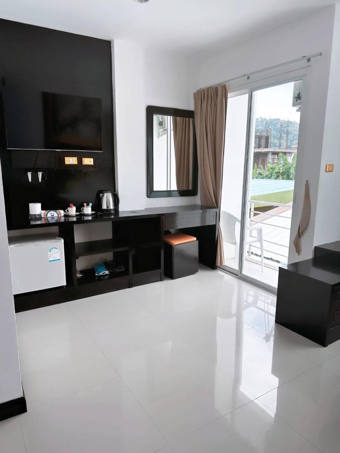 Abby'S House Hotel Patong Eksteriør bilde