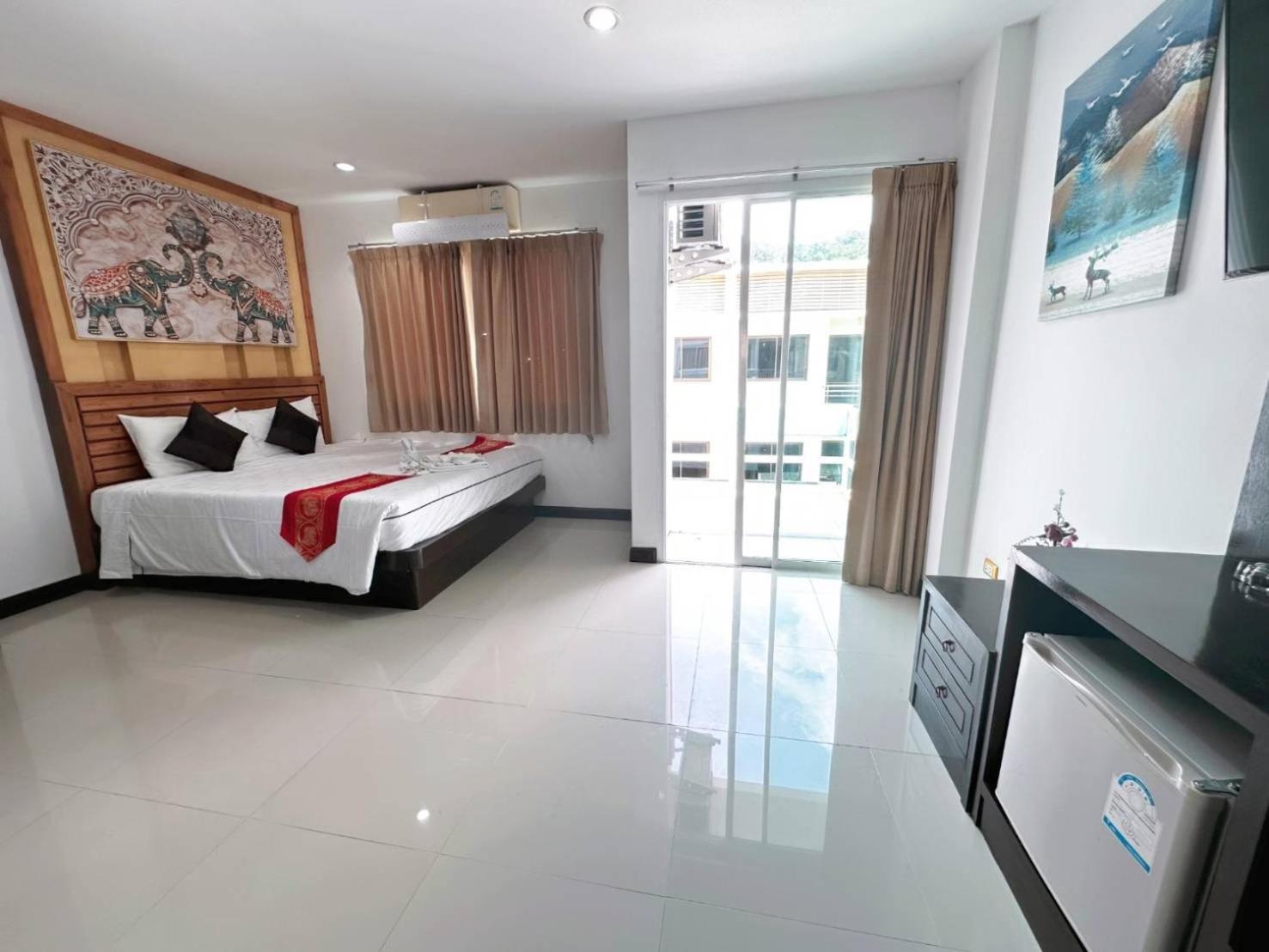 Abby'S House Hotel Patong Eksteriør bilde