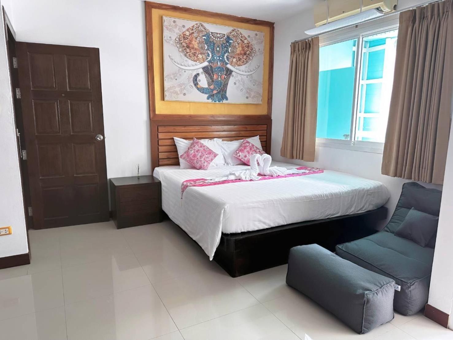 Abby'S House Hotel Patong Eksteriør bilde